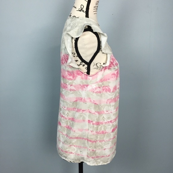 ELLE Flutter Cap Sleeves Striped Floral Blouse - Picture 6 of 14